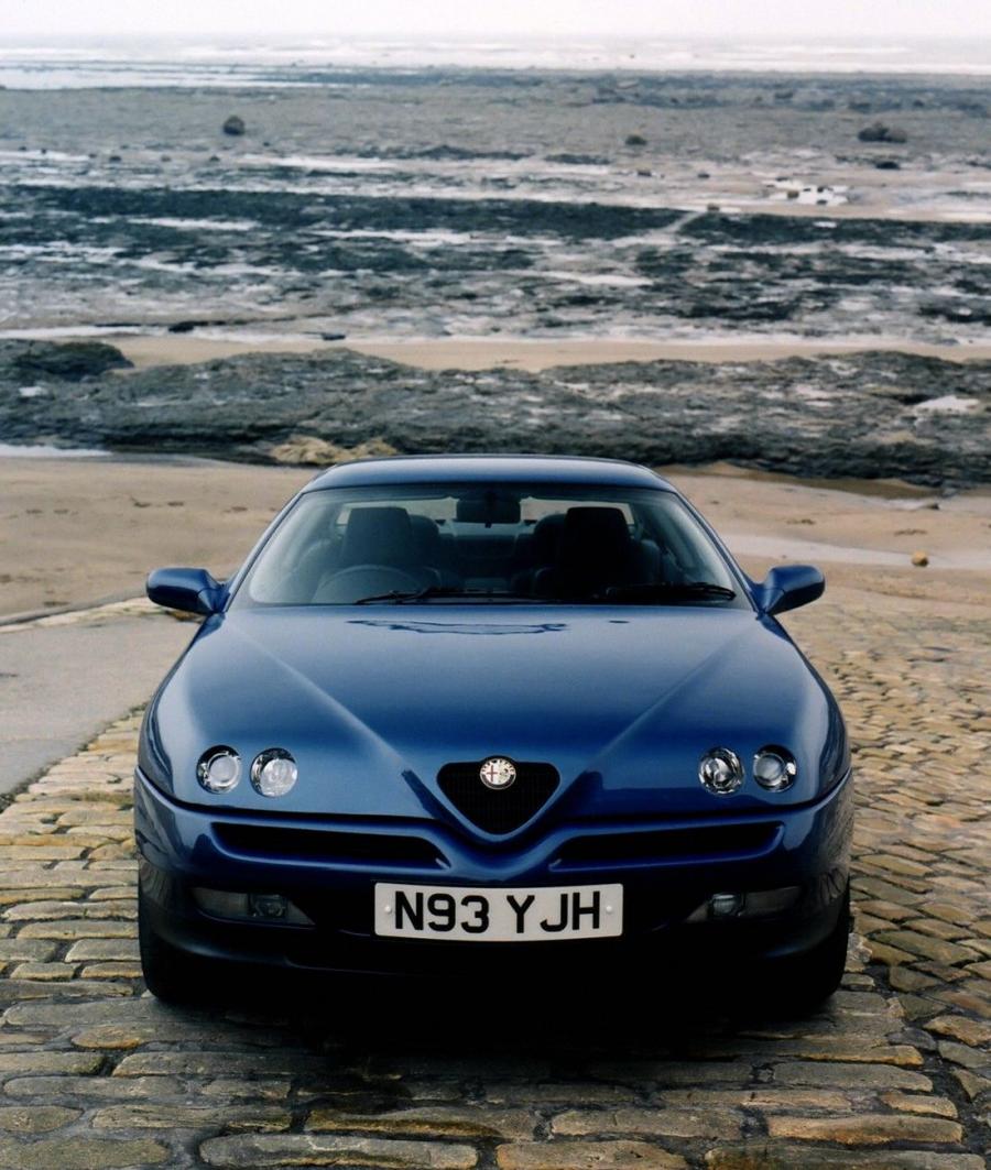  Alfa Romeo GTV (916C) 1996 года  (UK) (фото 2 из 7)